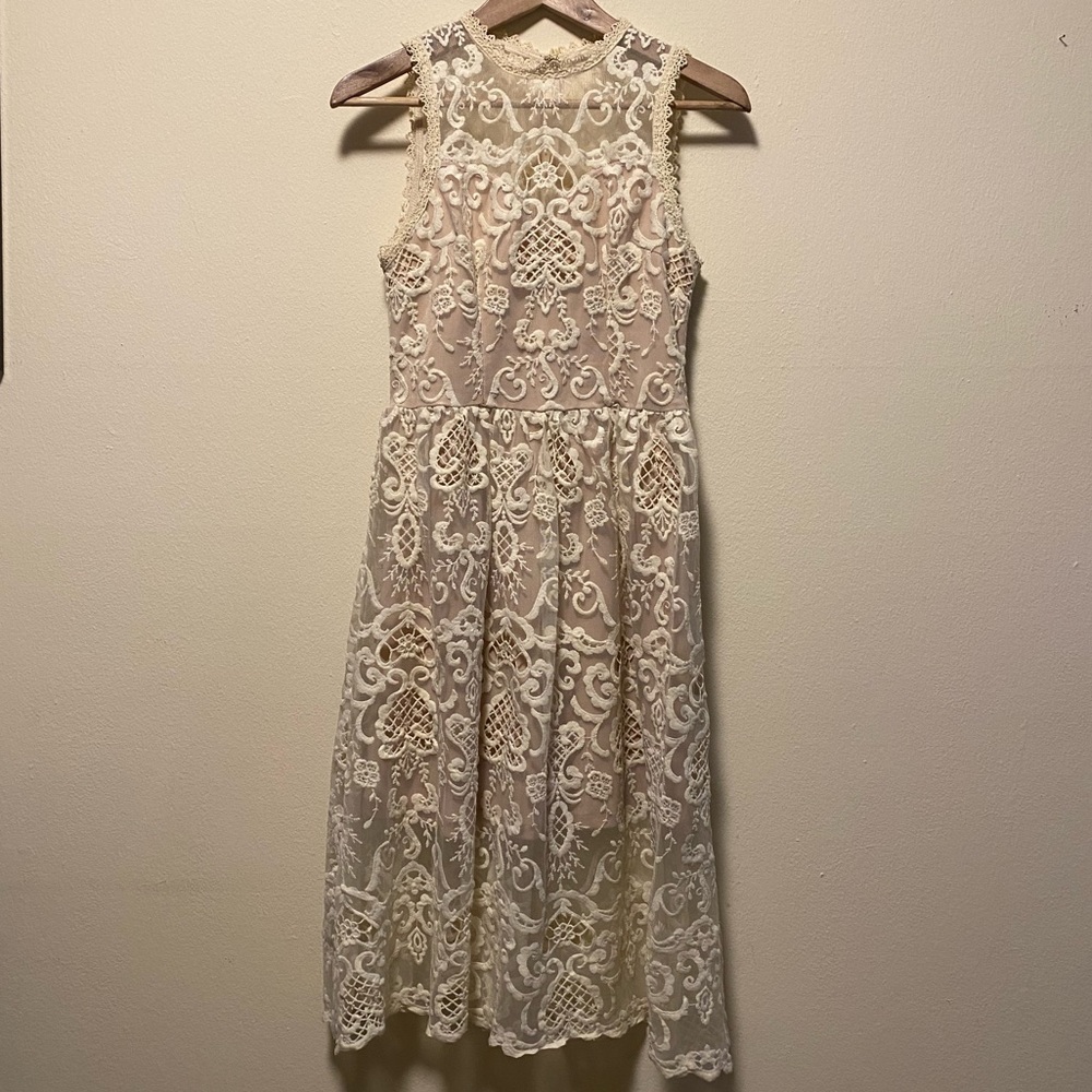 Soieblu dress, color white/cream, size small, croché lace